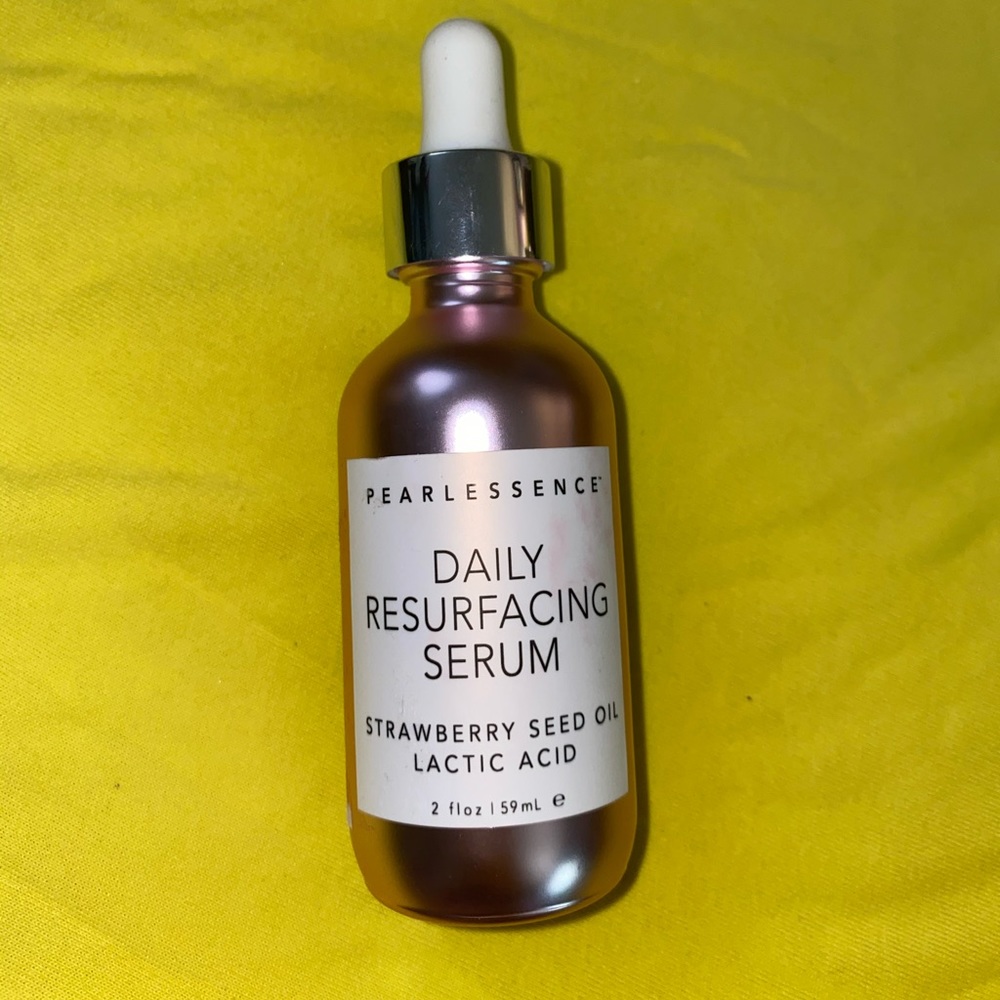 Pearlessence Daily RESURFACING SERUM